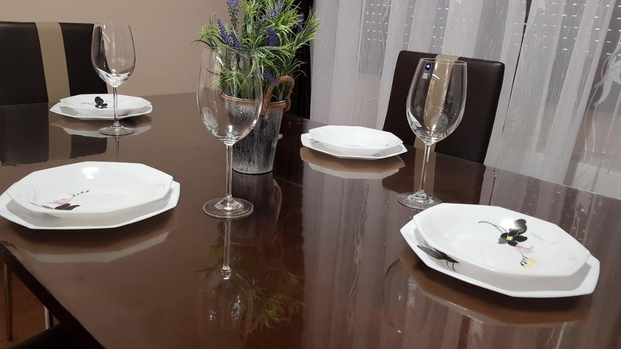 Studio Kamelia Казанлык Экстерьер фото